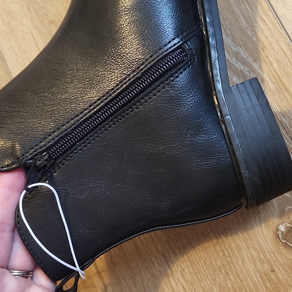 Universal Thread Boots, 9 - Picture 4 of 8